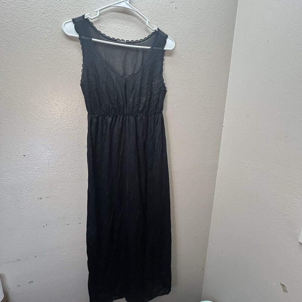 VTG Long Black Peignoir Lingerie Nightgown Keyhole Sheer Nylon Lace Sz S‎ / 30